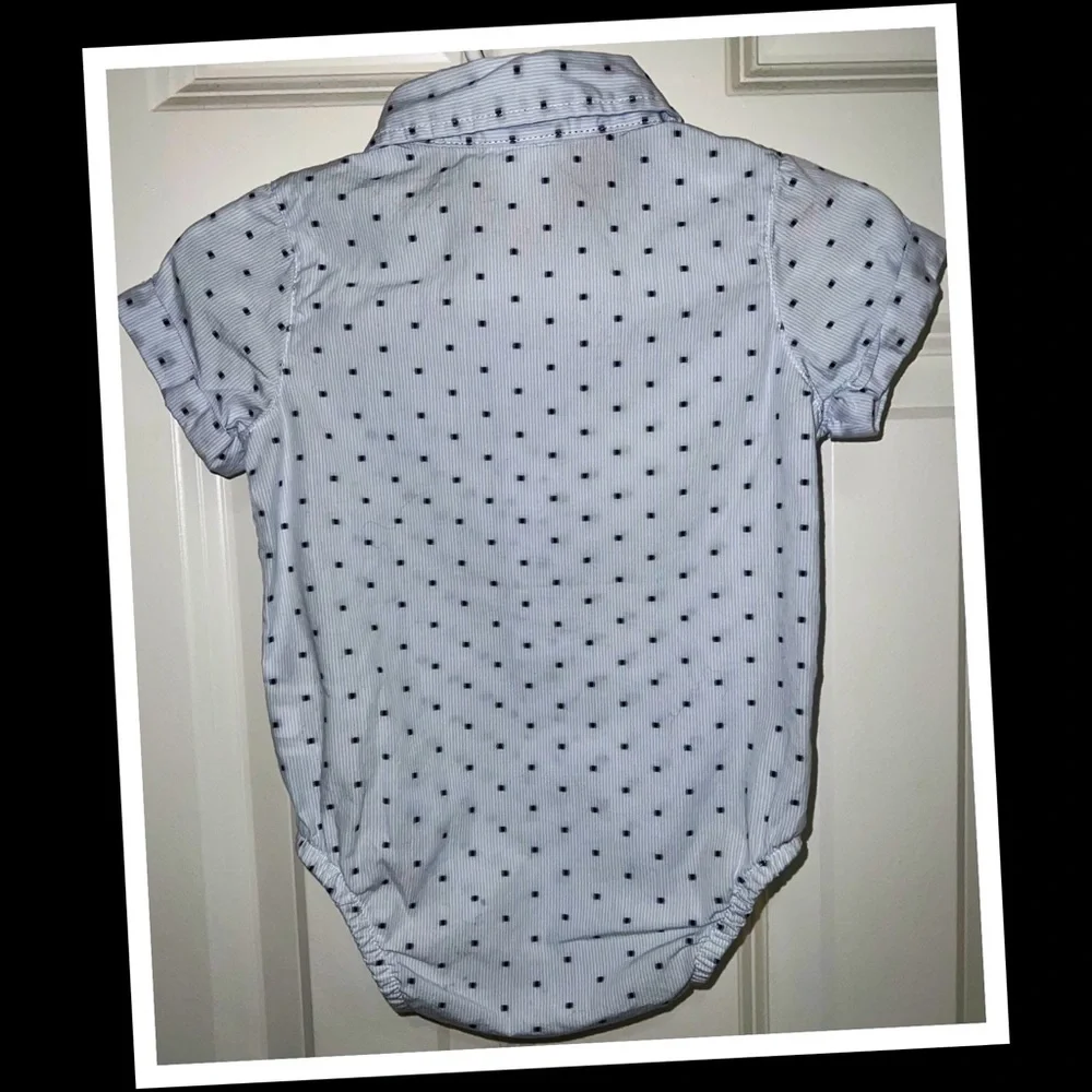 •Cat&Jack 3-6m dress shirt onesie👞EUC👞 - Picture 2 of 3